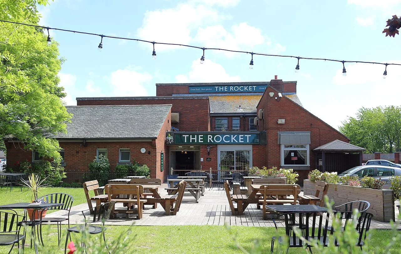 Beer Gardens in Liverpool: 6 Places to Drink Outside