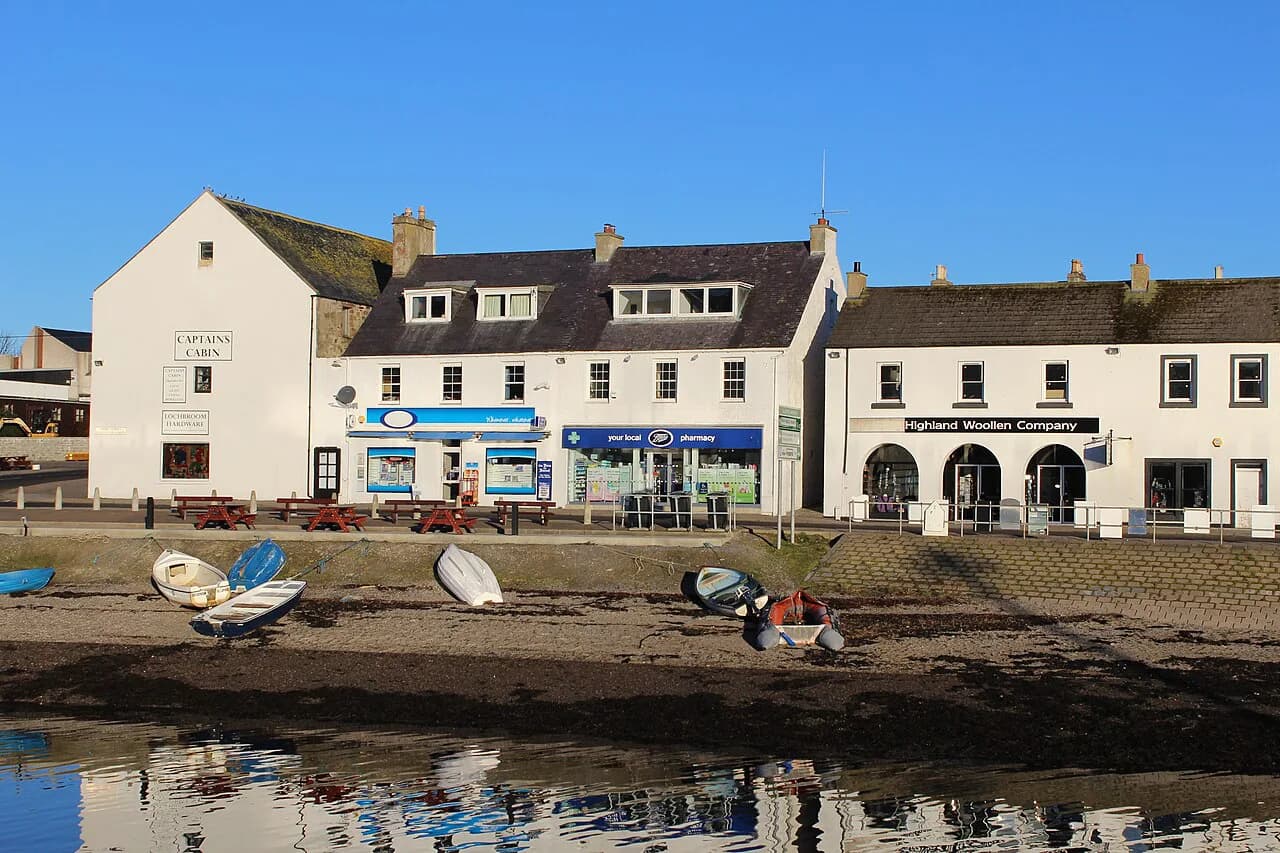 Best Pubs in Ullapool: Real Ale, Loch Views and a Meal