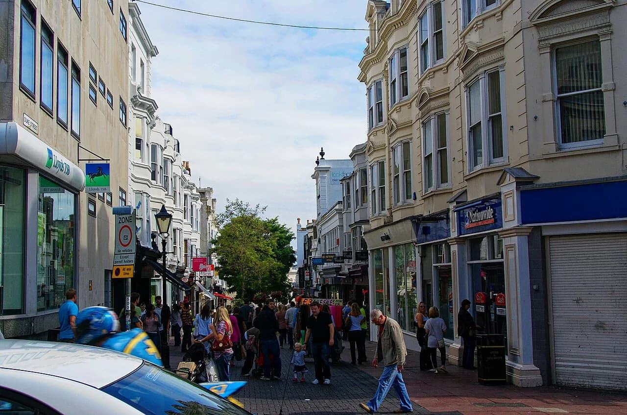 Bottomless Brunch in Brighton: What's Included