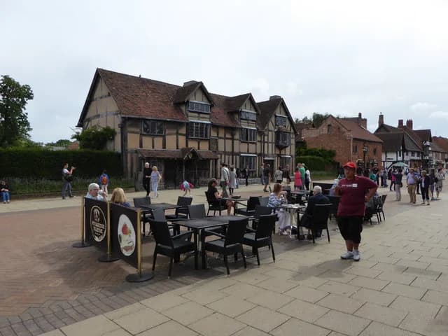 Best Brunch in Stratford-upon-Avon: Cafés Worth Your Morning