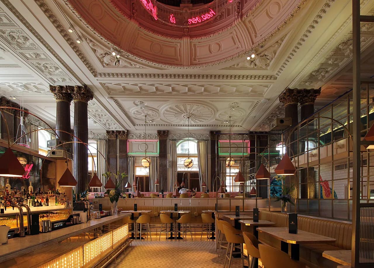 Liverpool Gin Distillery, Castle Street: Tour or Bar?