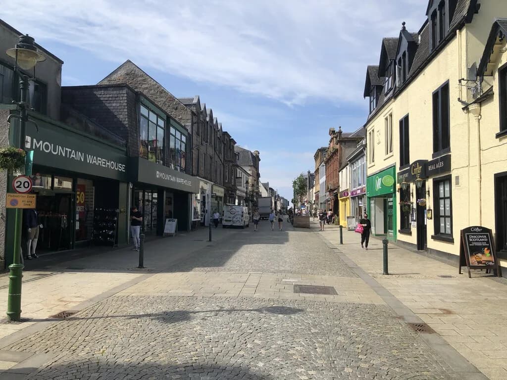 Sunday Roast in Fort William: Where to Eat and What to Book