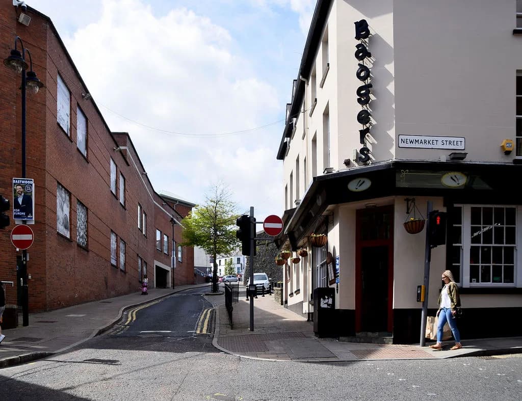 Vegan Restaurants in Derry: Where to Eat Plant-Based