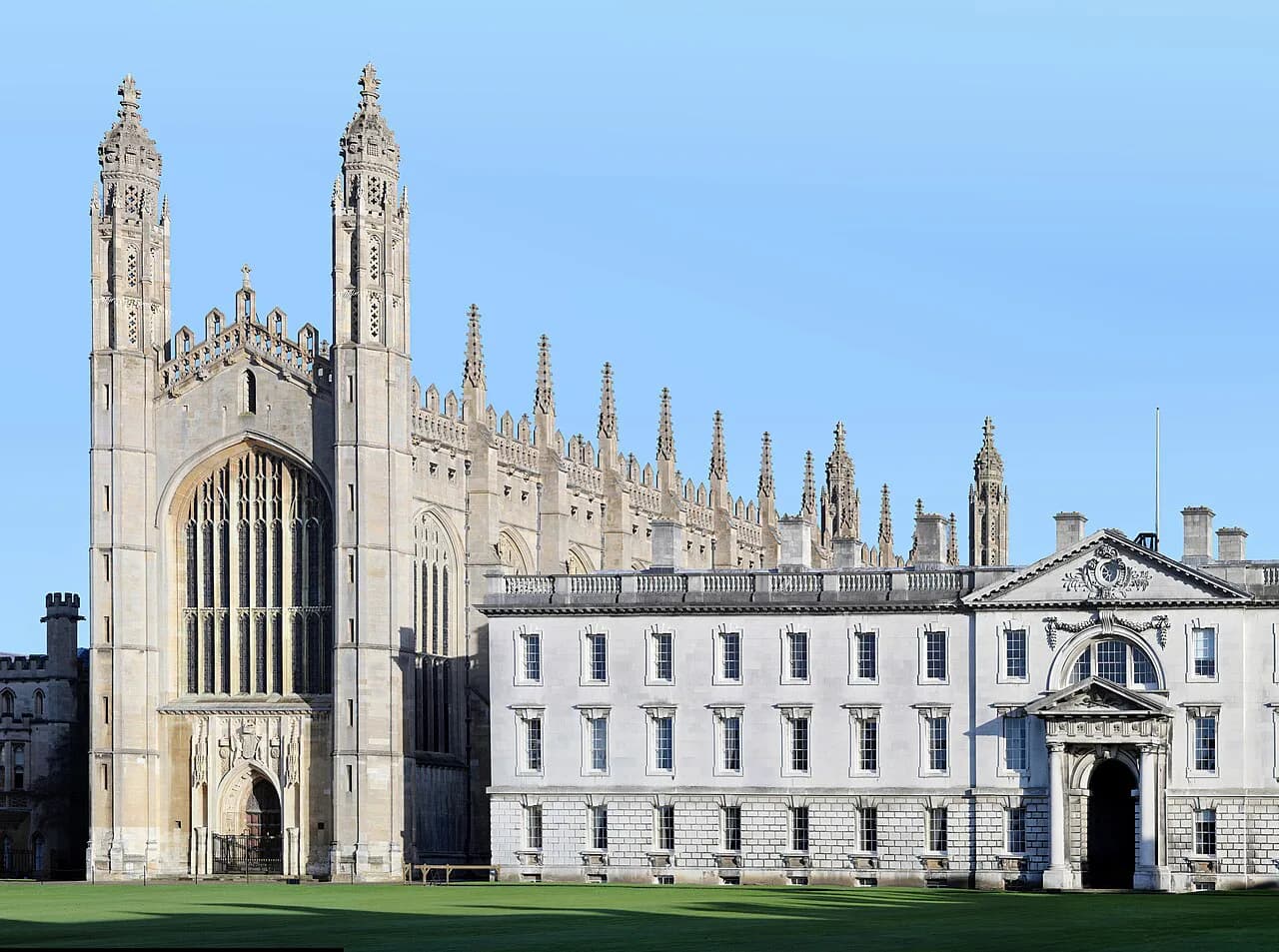 What to Eat in Cambridge: Local Dishes and Where to Try Them