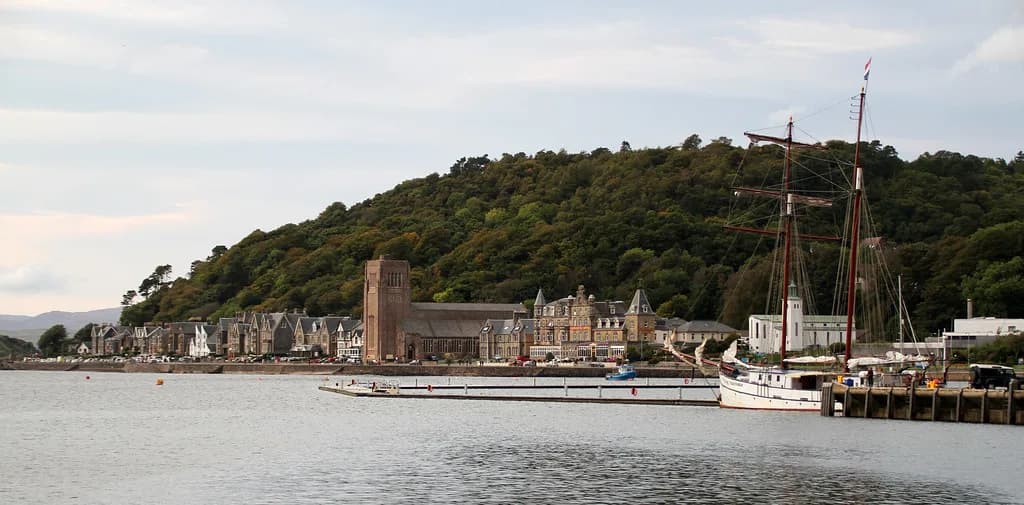 What to Eat in Oban: Local Seafood and Where to Find It