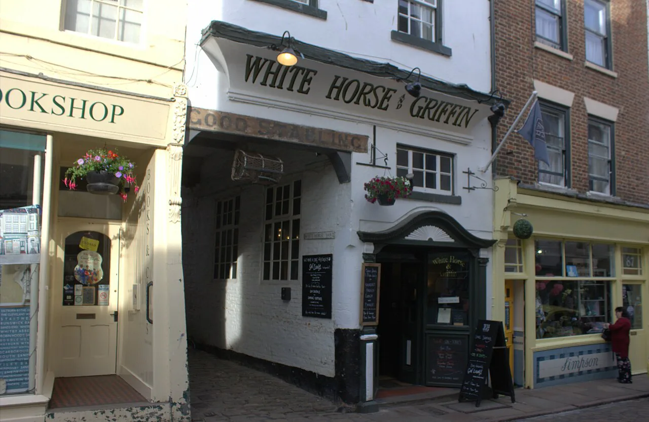 White Horse & Griffin Whitby: Historic Inn Guide