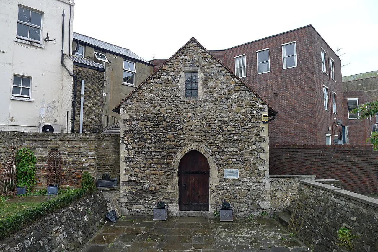 The Oldest Pub in Dover: What's Still Standing