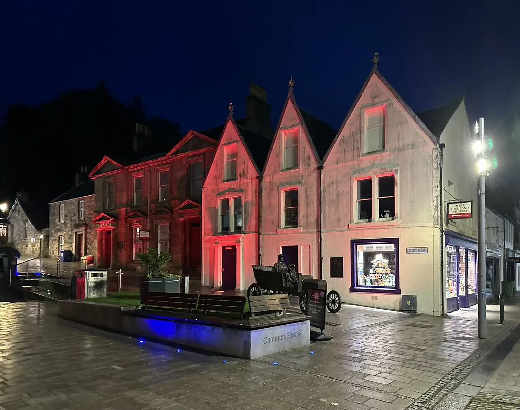 Cameron Square and the old town hall in Fort William at night.