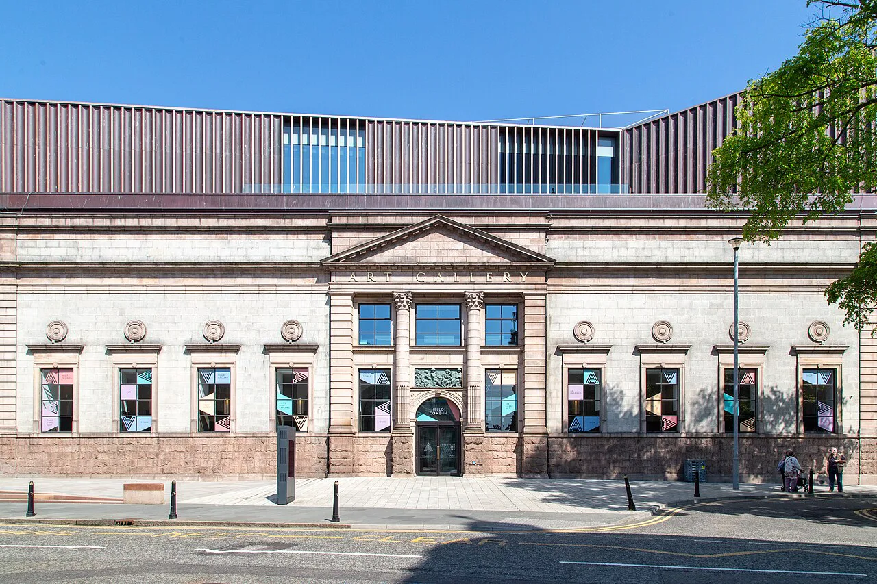 Aberdeen Art Gallery with its rooftop extension, Aberdeen.