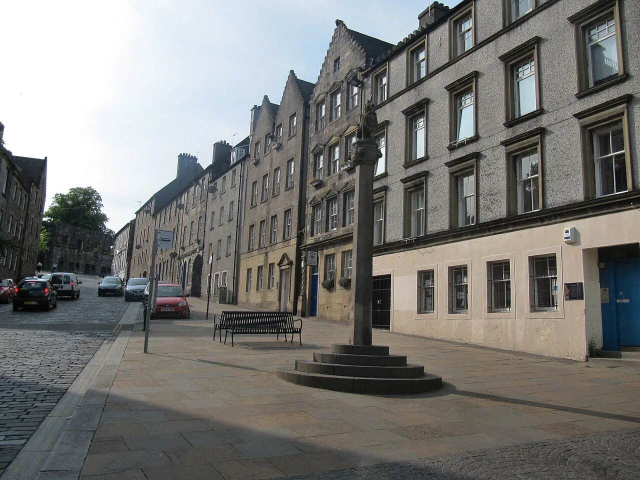 Broad Street in the old town of Stirling.