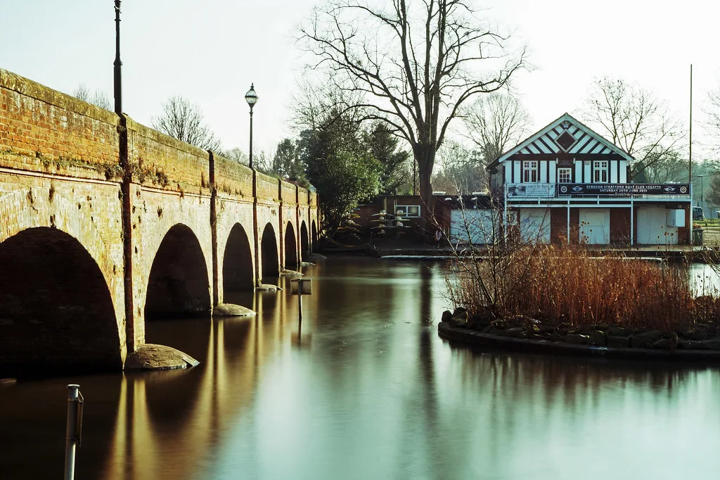 The old stone bridge over the River Avon at Stratford-upon-Avon.
