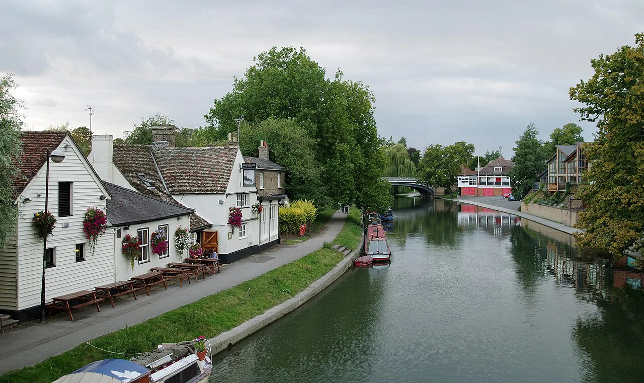 The Fort St George pub beside the River Cam in Cambridge.