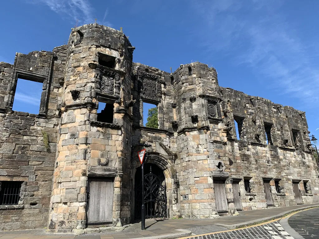Ruined historic facade on Broad Street, Stirling.